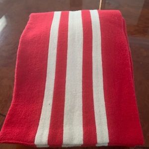 New Scarf with White and Red Stripes
